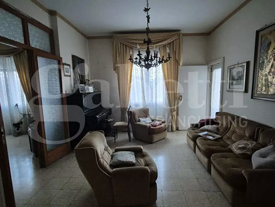 Immagine 13 di Appartamento in vendita  in Via De Simone, 27 a Torre Annunziata