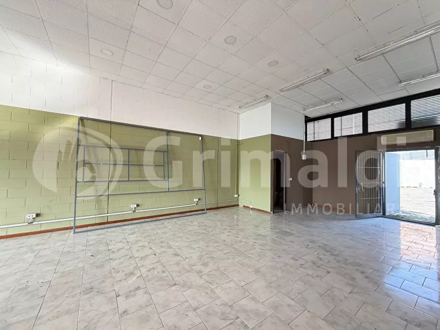 Immagine 14 di Attività commerciale in vendita  in Via Emilia Piacentina, 4 a Castel San Giovanni