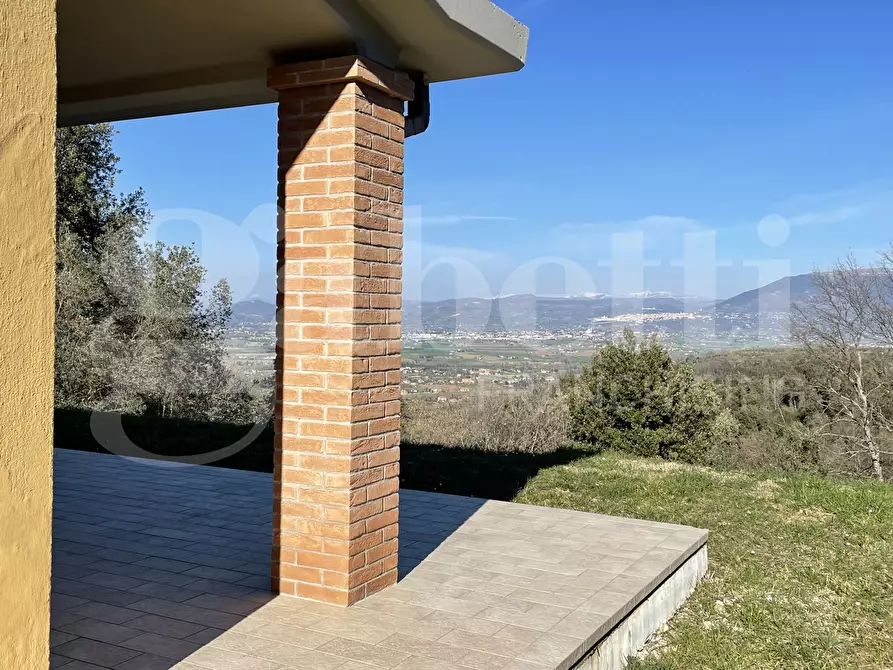 Immagine 11 di Casa indipendente in vendita  in Via CINQUE CERRI, 1 a Bettona