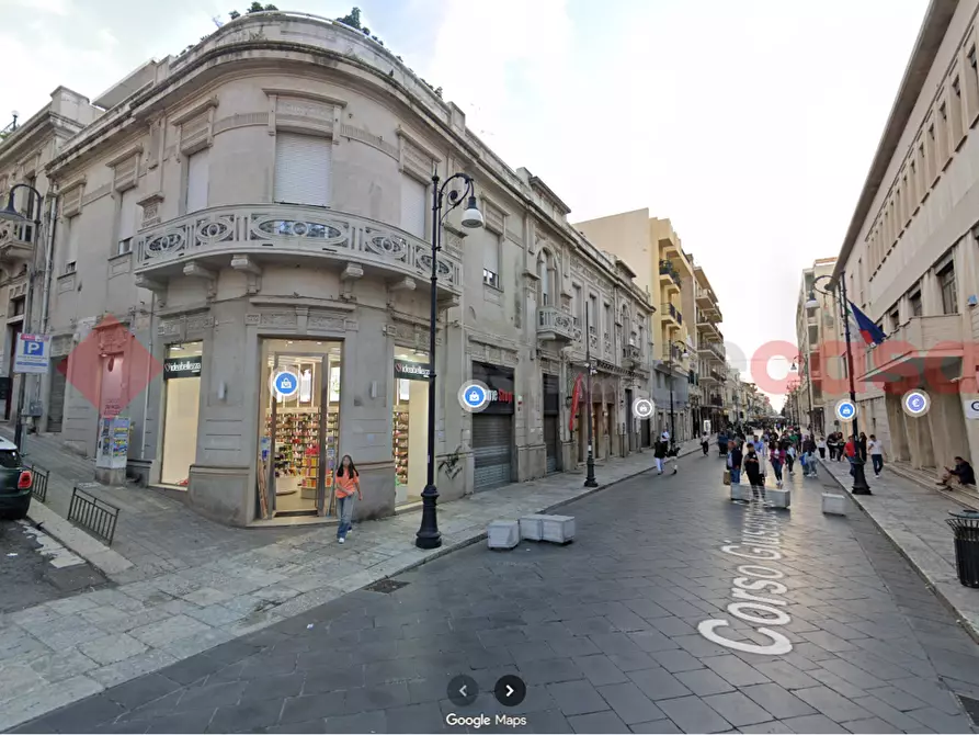 Immagine 1 di Negozio in vendita  in Corso Giuseppe Garibaldi, 155 a Reggio Di Calabria