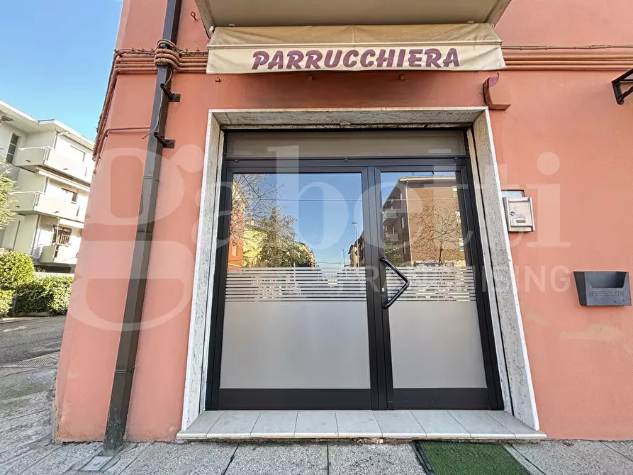 Immagine 7 di Attività commerciale in vendita  in Piazza delle rose a Fiorano Modenese