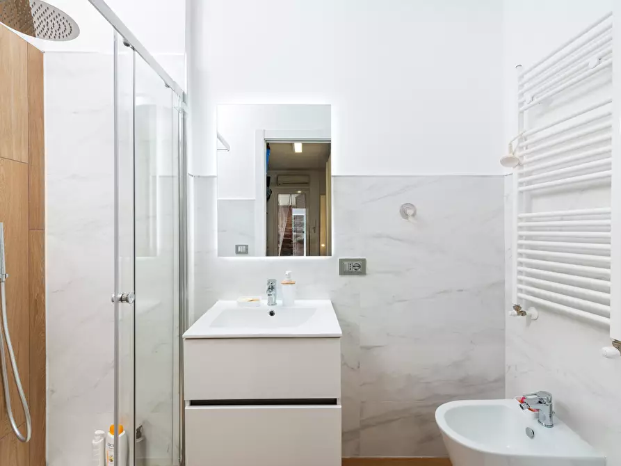 Immagine 19 di Appartamento in vendita  in Via di Dragoncello, 497 a Roma