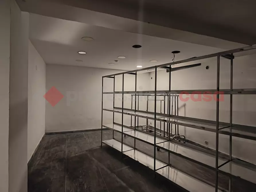 Immagine 5 di Magazzino in affitto  in Via rimini, 16 a Arzano