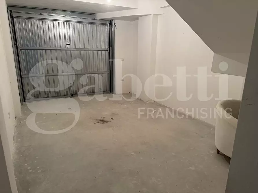 Immagine 21 di Appartamento in vendita  in Via Vittorio Veneto, 15 a Giurdignano