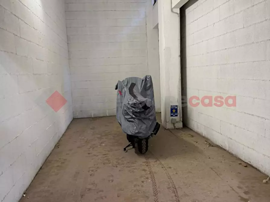 Immagine 8 di Box auto in vendita  in Via Alessandro Luzio, 38 a Roma