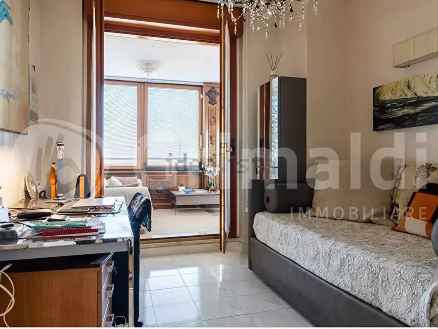 Immagine 14 di Appartamento in vendita  in Via dell' Orsa Maggiore a Roma