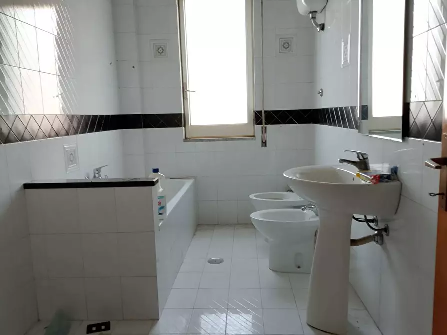 Immagine 18 di Casa indipendente in vendita  in Via Trento a Mondragone