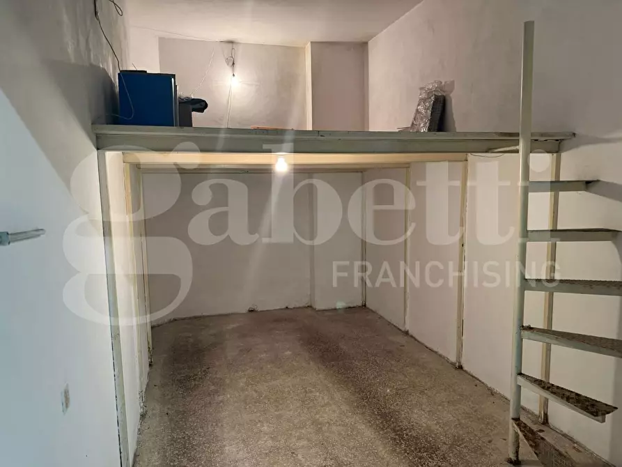 Immagine 6 di Box auto in vendita  in Via di Conca DâOro, 376 a Roma