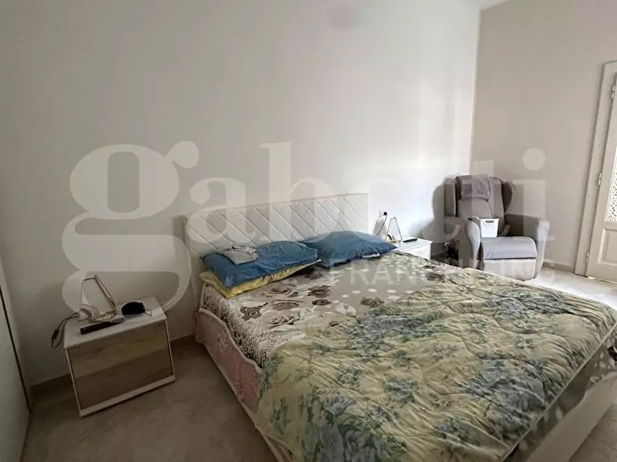 Immagine 19 di Appartamento in vendita  in Via Camillo Porzio a Ostuni