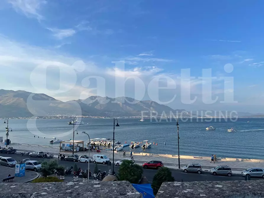 Immagine 25 di Attico in vendita  in Piazza Sebastiano  Conca, 5 a Gaeta