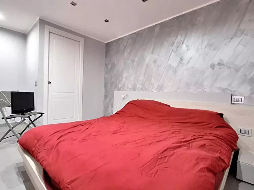 Immagine 12 di Appartamento in vendita  in Via Bartolomeo Chioccarelli a Napoli