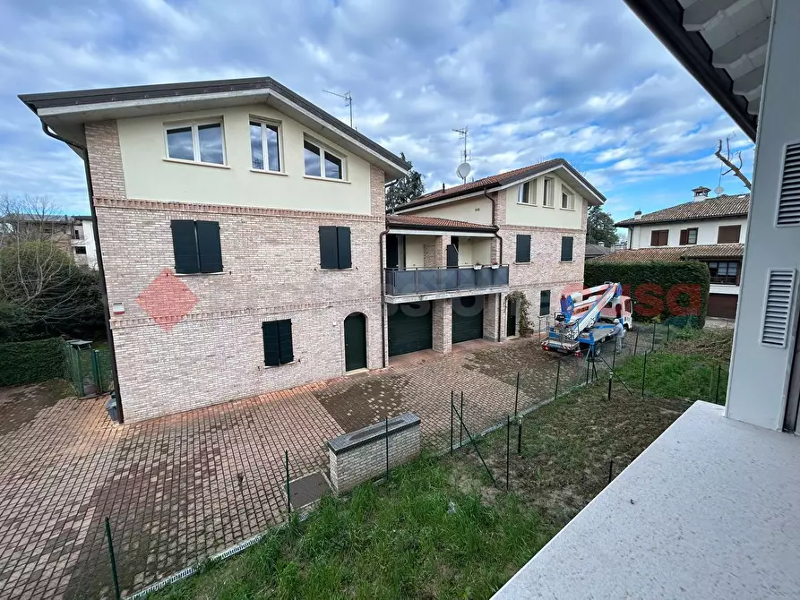 Immagine 8 di Villetta a schiera in vendita  in Via Hugo a Reggio Nell'emilia