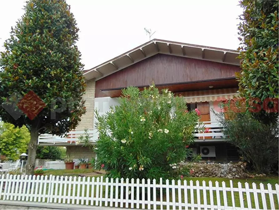 Immagine 13 di Casa bifamiliare in vendita  in Via Michelangelo Bonarroti a Scandiano