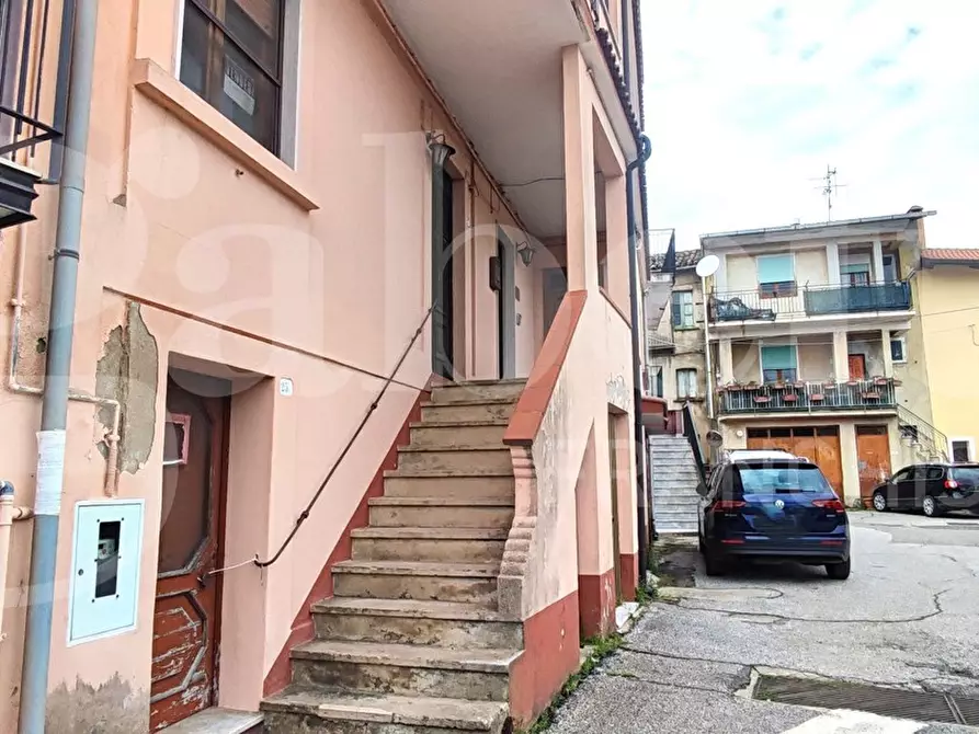 Immagine 11 di Appartamento in vendita  in Via ANNUNZIATA, 37 a San Vito Sullo Ionio