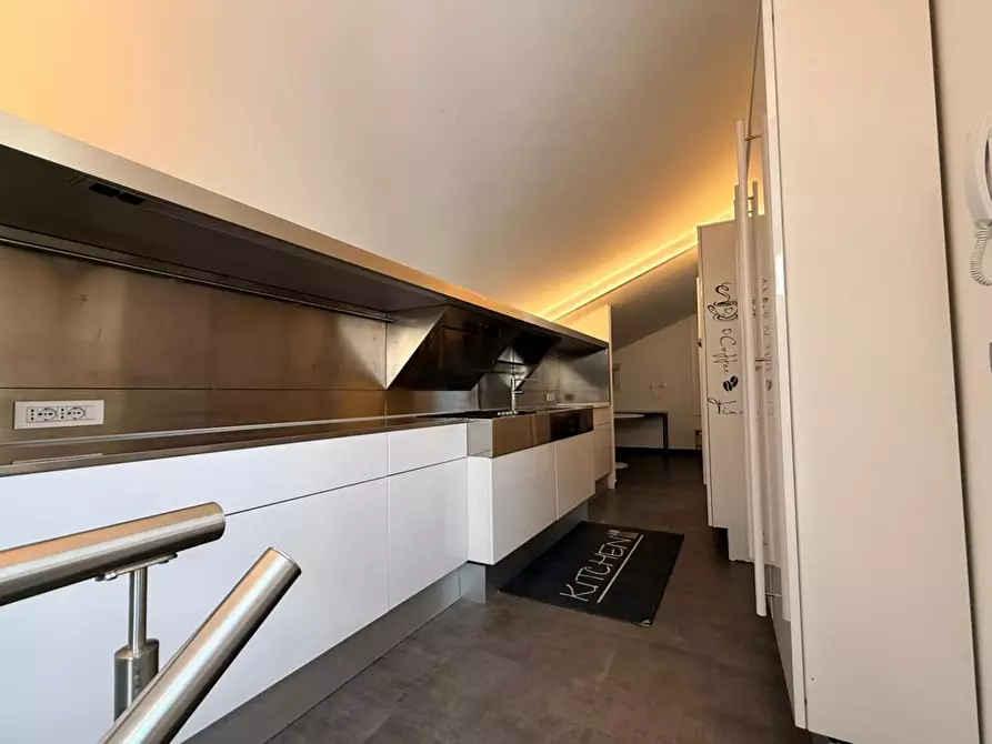 Immagine 33 di Attico in vendita  in Via Houel, 4 a Palermo
