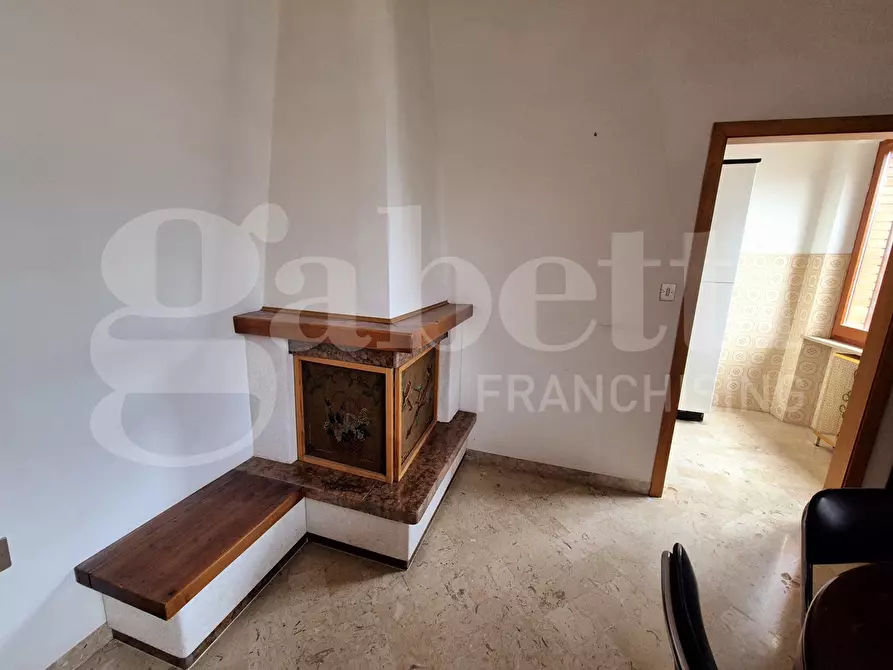 Immagine 15 di Casa indipendente in vendita  in Piazza DEL POPOLO, 3 a Bettona