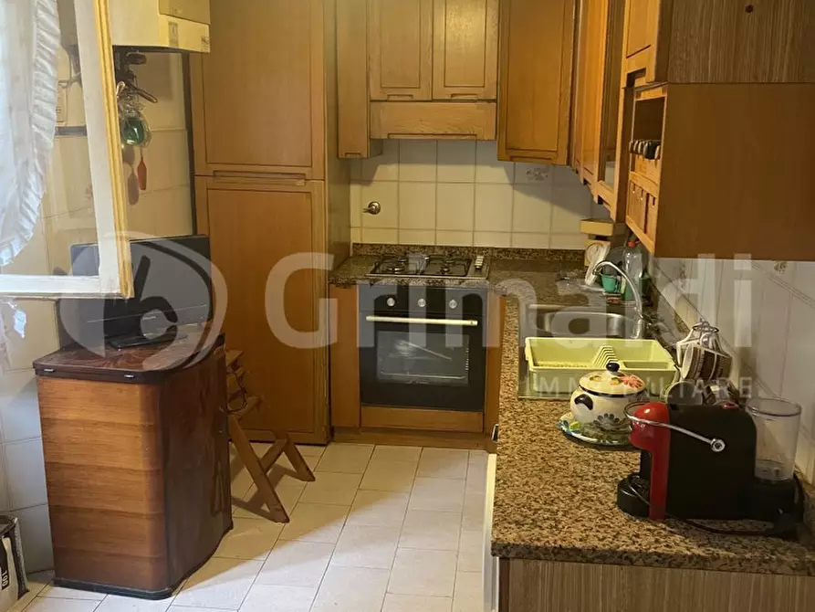 Immagine 8 di Appartamento in vendita  in Via del pallone a Livorno