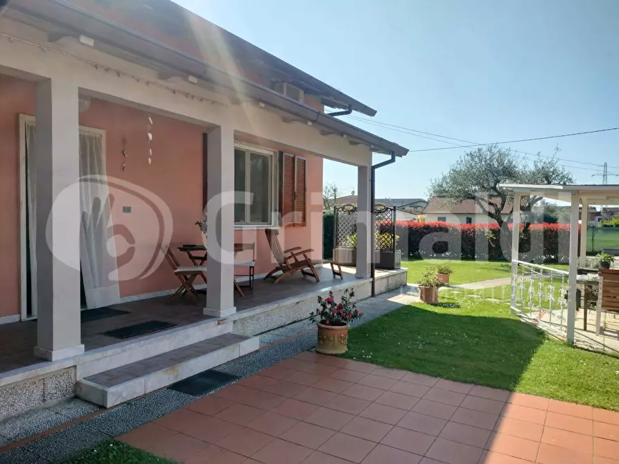 Immagine 27 di Villa in vendita  in Via ALTETA a Massa