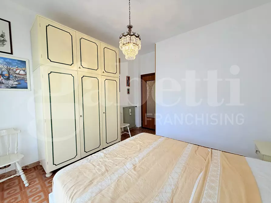 Immagine 11 di Appartamento in vendita  in Vico Melogno, 1 a Finale Ligure