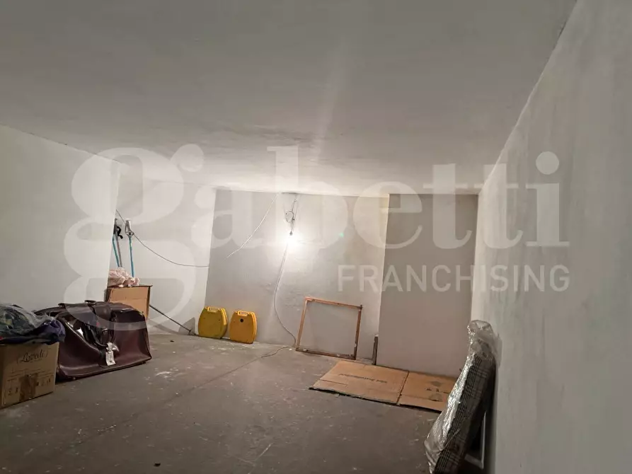 Immagine 3 di Box auto in vendita  in Via di Conca DâOro, 376 a Roma