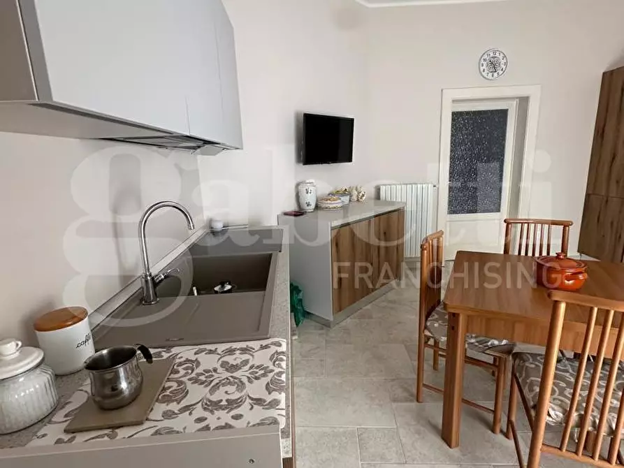 Immagine 10 di Appartamento in vendita  in Via Camillo Porzio a Ostuni