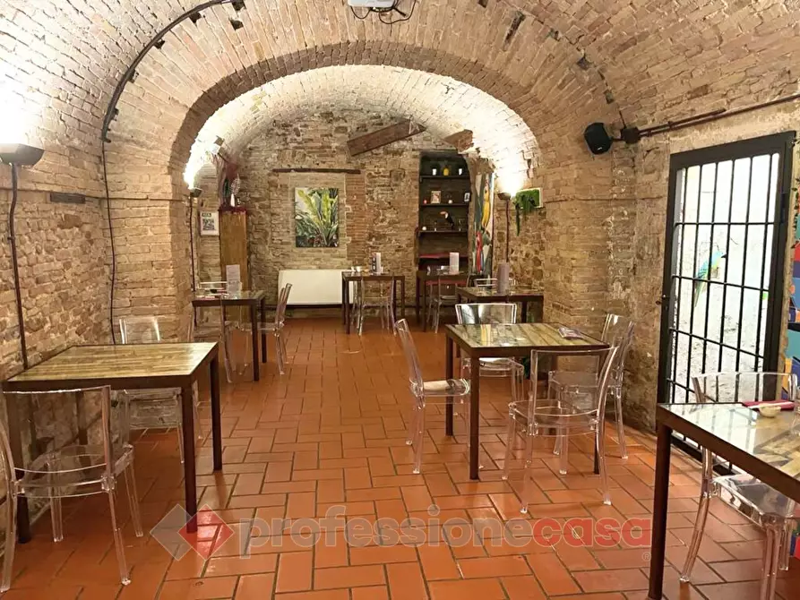 Immagine 8 di Attività commerciale in vendita  in Via Fiorenzuola a Perugia