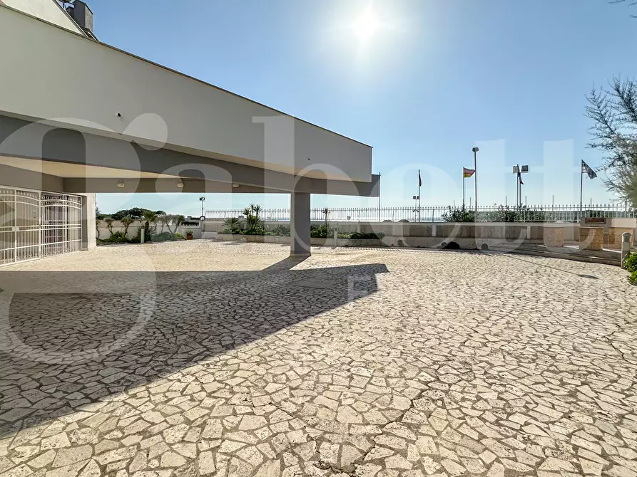 Immagine 14 di Villa in vendita  in Via dei cavalli marini VISTA MARE, 108 a Ardea