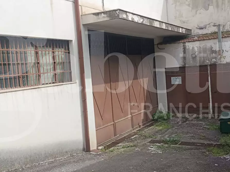 Immagine 26 di Magazzino in vendita  in Via Giacomo Leopardi, 21 a Gravina Di Catania