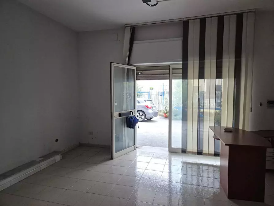 Immagine 3 di Negozio in vendita  in Via Vesuvio, 195 a Trecase