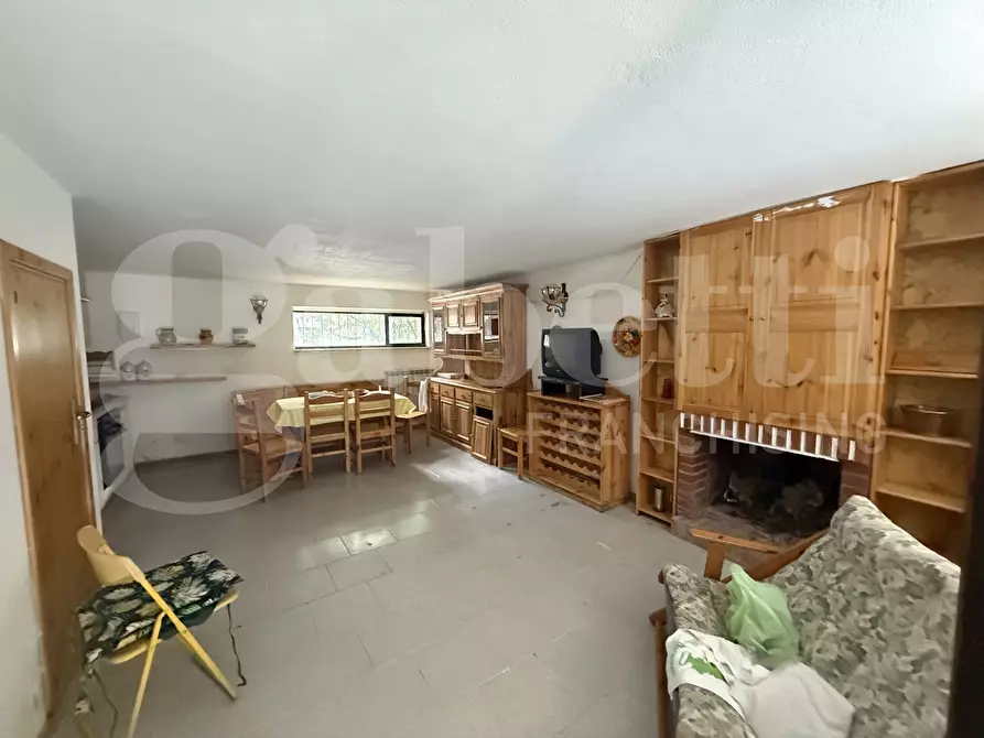 Immagine 4 di Villetta a schiera in vendita  in Via VILLAGGIO CUTURA, 1 a Taverna