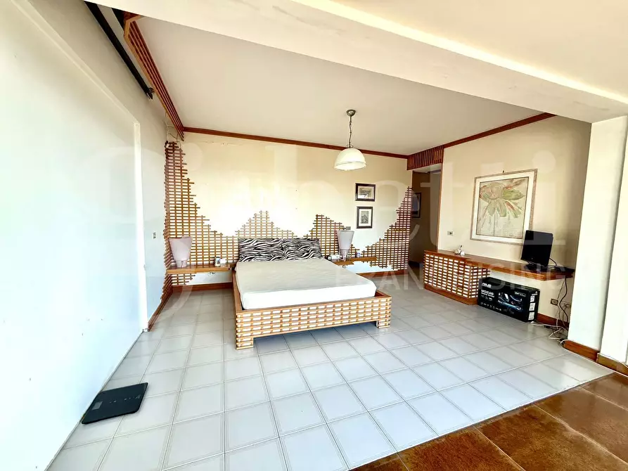 Immagine 19 di Villa in affitto  in Via Marina di Serapo, s.n.c a Gaeta