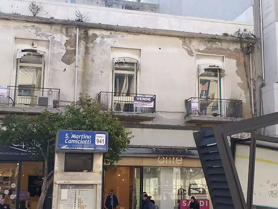Immagine 3 di Negozio in vendita  in Viale S.Martino, 155 a Messina