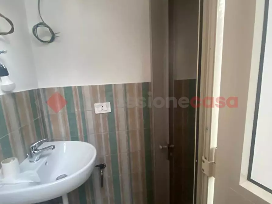 Immagine 10 di Negozio in affitto  in Via G. da Empoli a Empoli