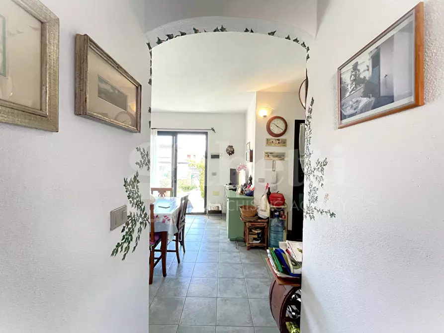 Immagine 13 di Villetta a schiera in vendita  in Via Dora Baltea, 10 a Budoni