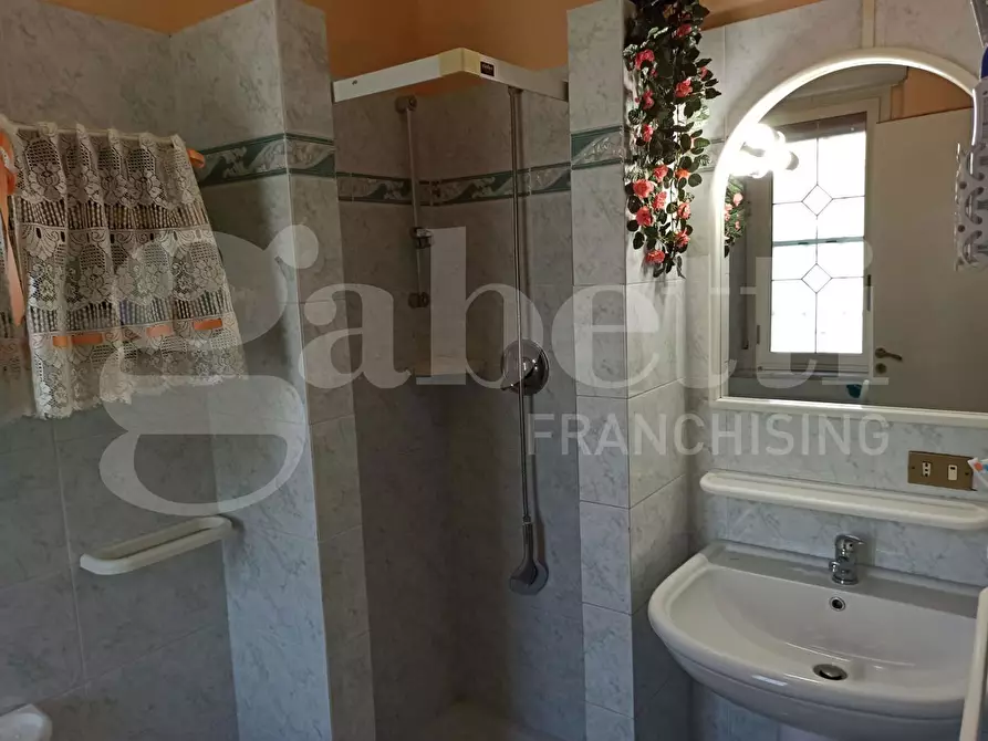 Immagine 27 di Villa in vendita  in Via TRAVERSA EMILIA, 16 a Catanzaro