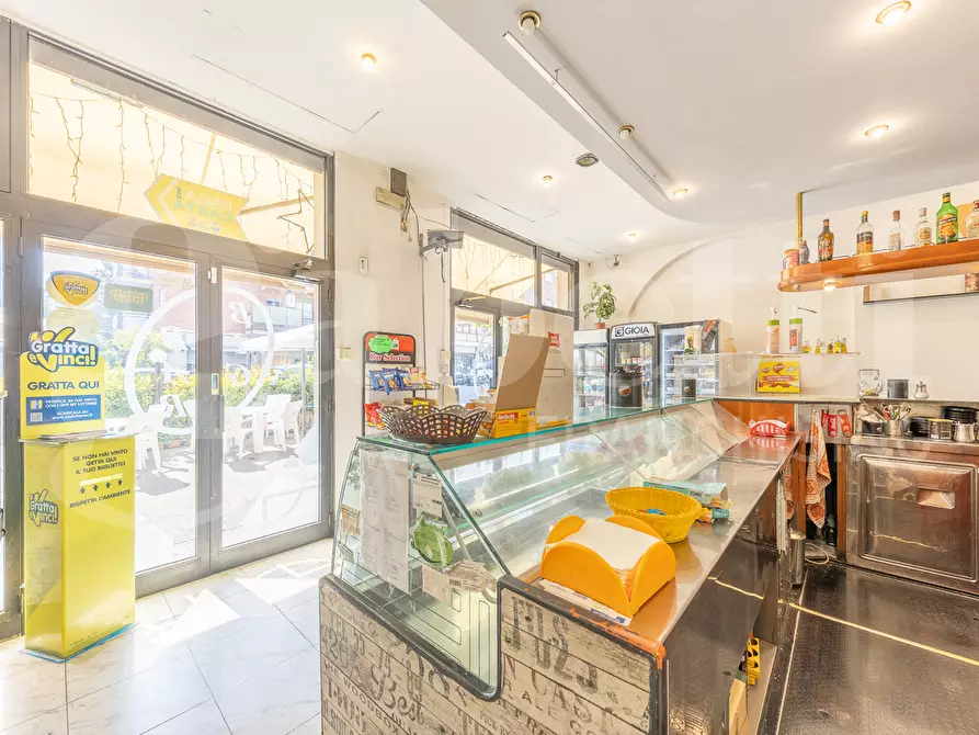 Immagine 8 di Bar / Ristorante in vendita  in Via Cogoleto a Roma