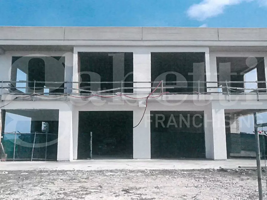 Immagine 1 di Capannone industriale in vendita  in Contrada Scarciapelli, snc a Rocca San Giovanni