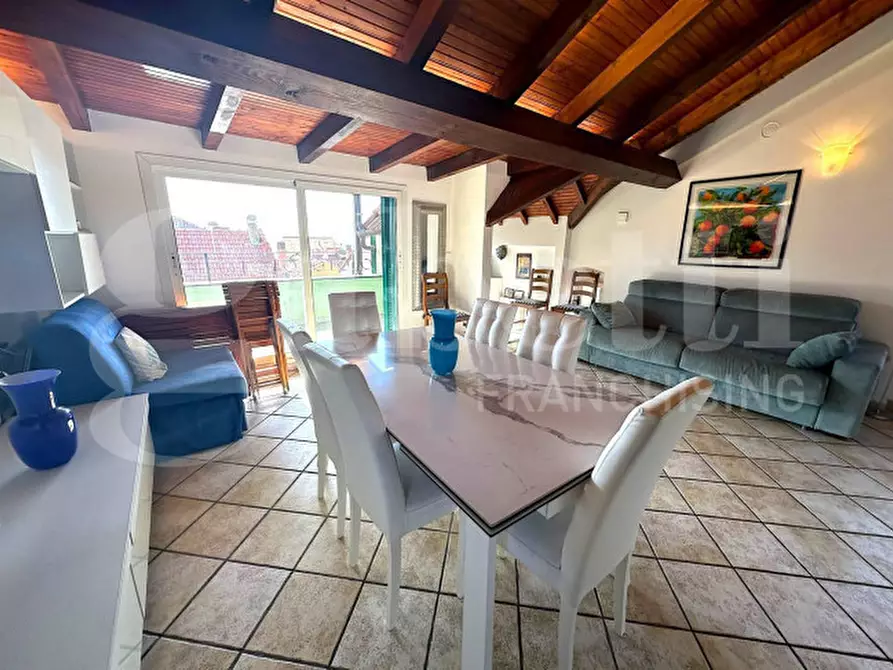 Immagine 3 di Appartamento in vendita  in Via Pertica a Finale Ligure