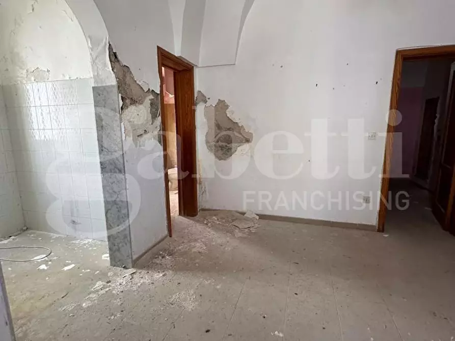 Immagine 10 di Casa indipendente in vendita  in Viale Petrolla, sn a Ostuni