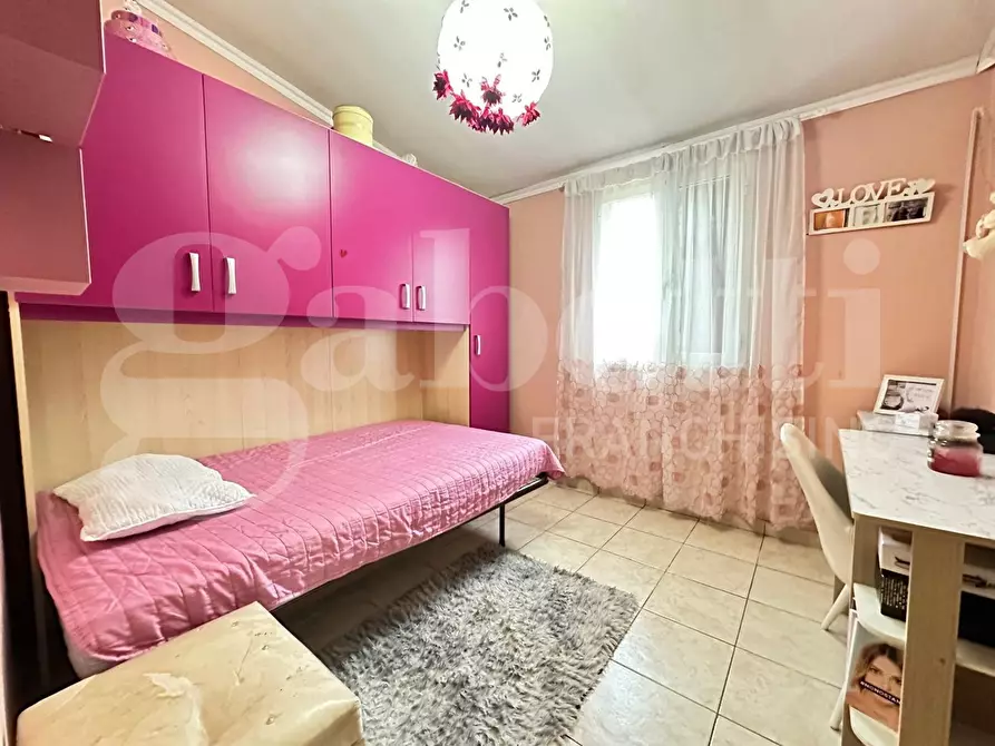 Immagine 15 di Villa in vendita  in Strada Valmontorio, 341 a Latina