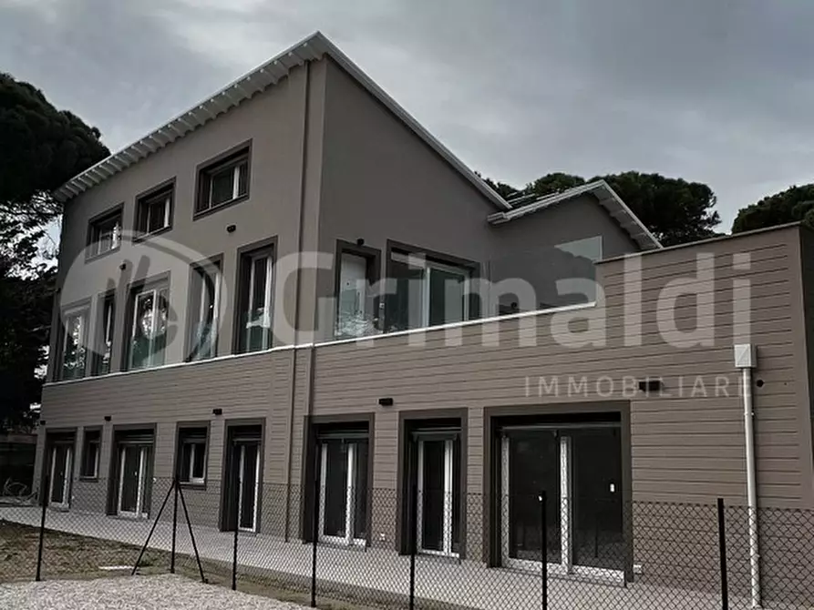 Immagine 1 di Appartamento in vendita  in Viale Vittorio Veneto a Cervia