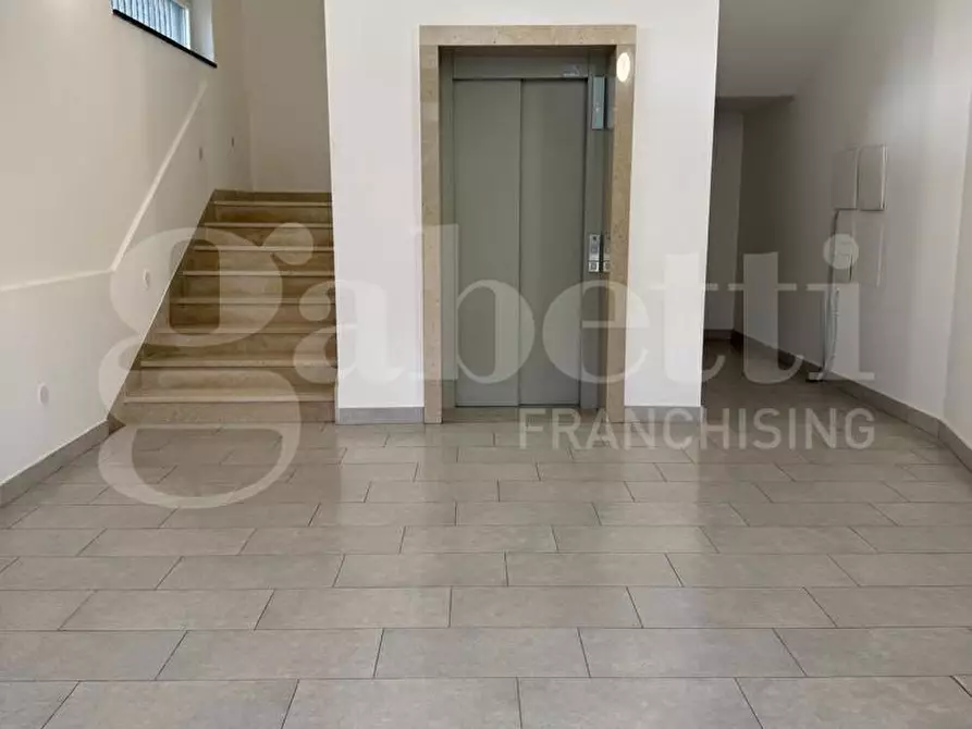 Immagine 27 di Appartamento in vendita  in Via Nazionale Appia a Curti