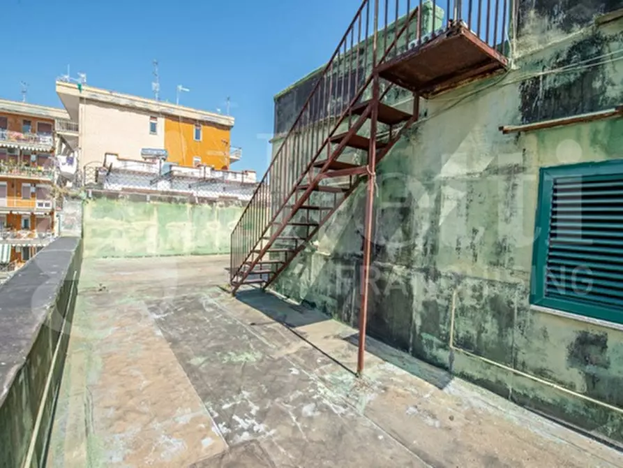 Immagine 20 di Villa in vendita  in Via Carlo de Marco a Napoli