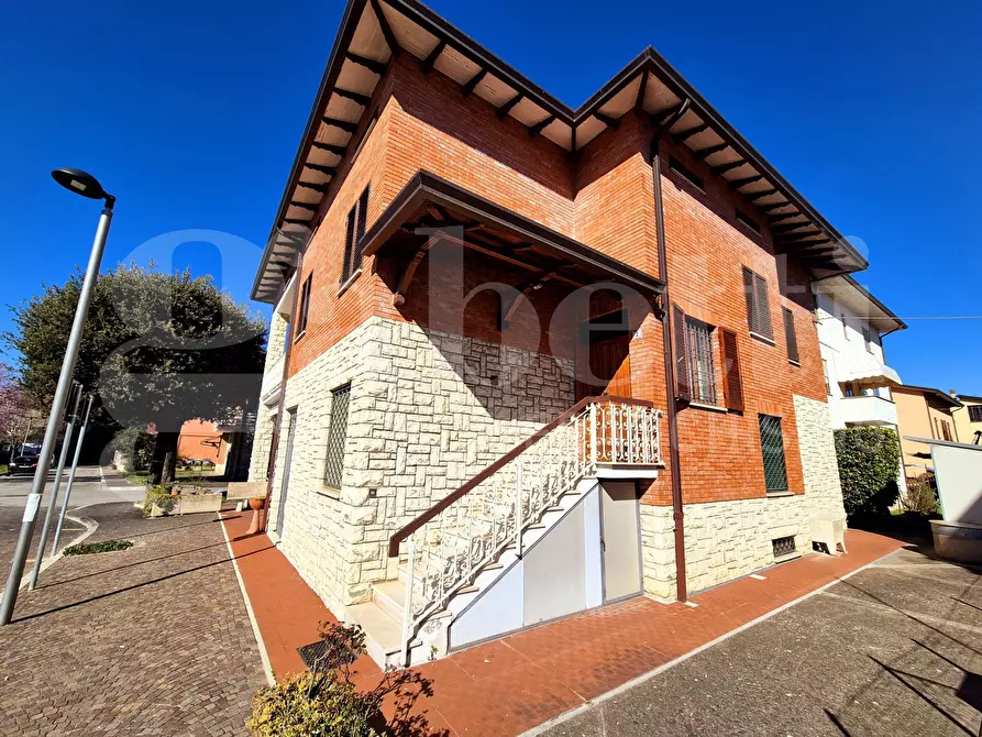 Immagine 2 di Casa indipendente in vendita  in Piazza DEL POPOLO, 3 a Bettona