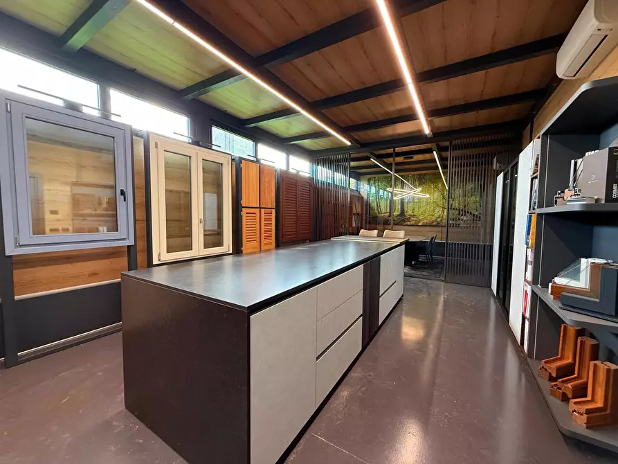 Immagine 7 di Capannone industriale in vendita  in Via ALESSANDRO VOLTA, 12 a Calcio