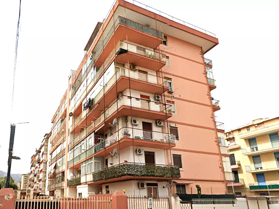 Immagine 1 di Appartamento in vendita  in Via Giacomo Alagna, 10 a Palermo