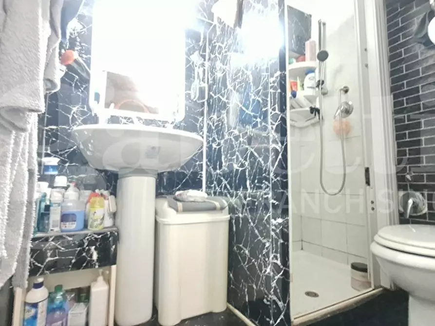 Immagine 7 di Appartamento in vendita  in Vico Molino a Napoli