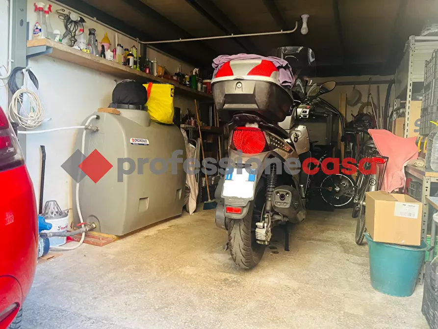 Immagine 30 di Appartamento in vendita  in Via Paolo Vasta, 119 a Aci Sant'antonio
