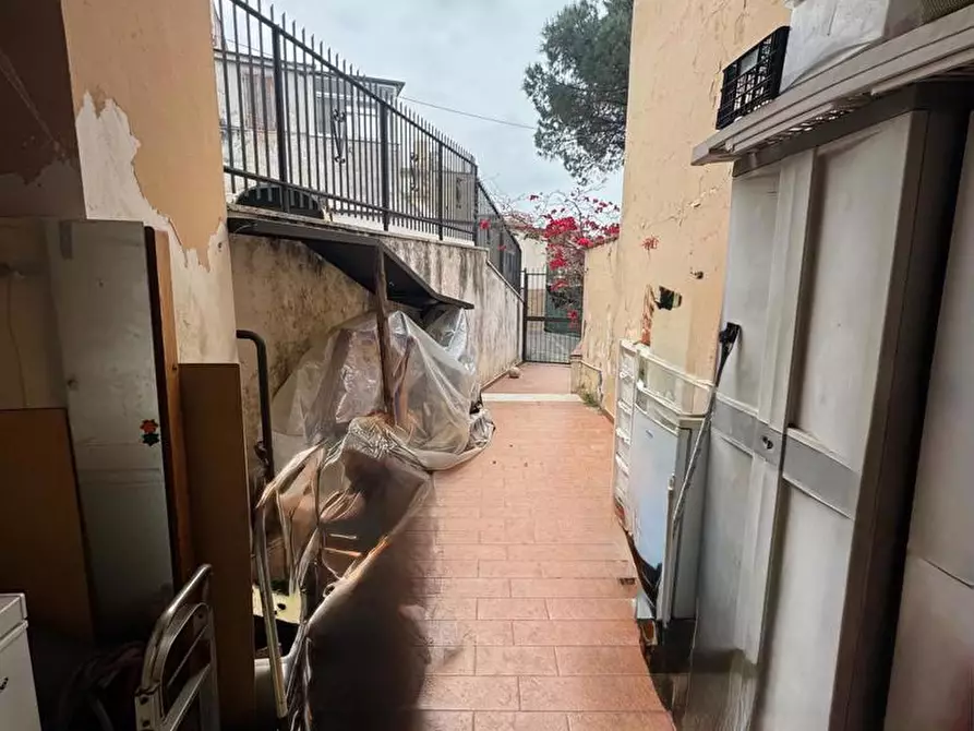 Immagine 28 di Appartamento in vendita  in Via Cupa San Pietro, 11 a Torre Del Greco
