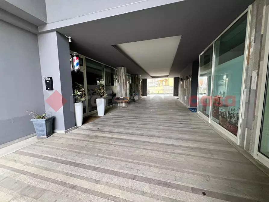 Immagine 28 di Negozio in vendita  in Via Del Gallitello, SNC a Potenza